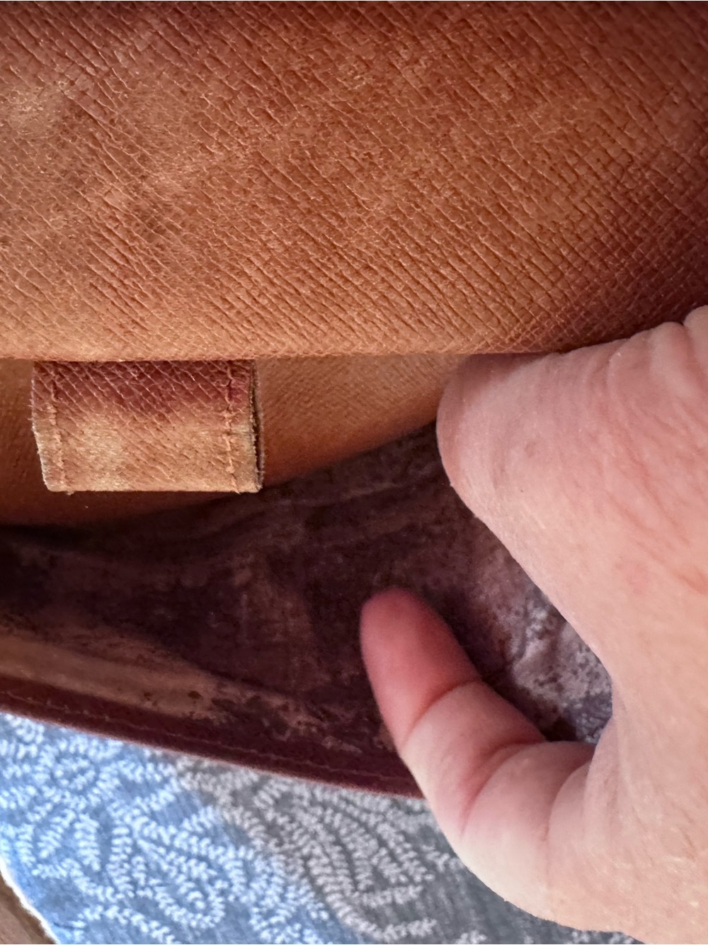 Louis Vuitton Monogram Canvas Folded Wallet in Brown and Gold-tone - Picture 5 of 6